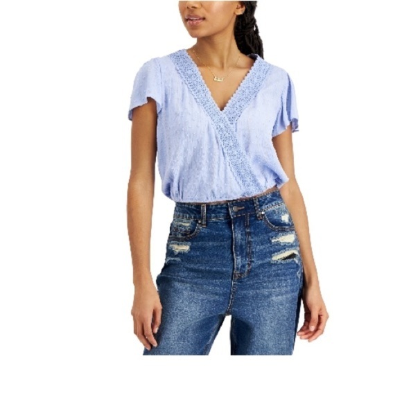 Kingston Grey Juniors' Swiss-Dot Flutter-Sleeve Top, women’s shirt size L, lilac - Picture 3 of 10